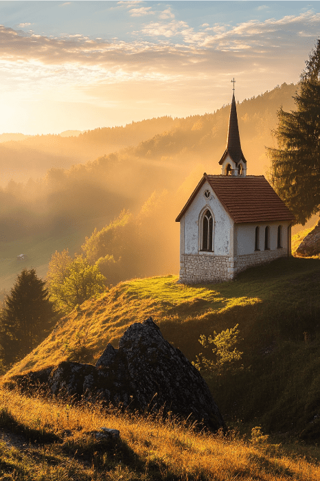 Una pequeña capilla en una colina al amanecer, ofreciendo pacíficas bendiciones a los feligreses, rodeada de montañas neblinosas y árboles.