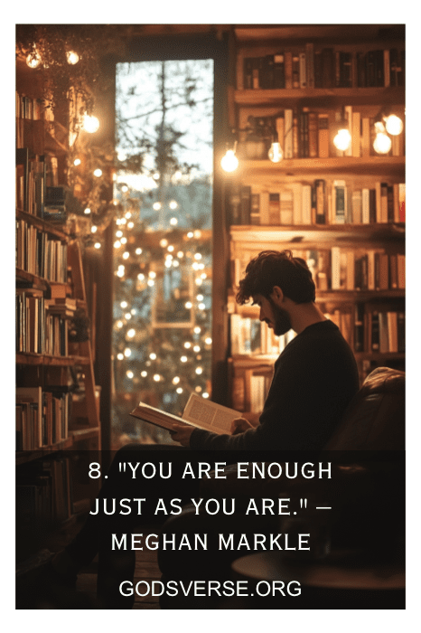 Em uma sala aconchegante, repleta de livros e com iluminação quente, uma pessoa lê em silêncio, cercada de citações inspiradoras de amor-próprio para homens. Na parede, está pendurada uma citação favorita de Meghan Markle, aumentando a atmosfera convidativa e reflexiva.