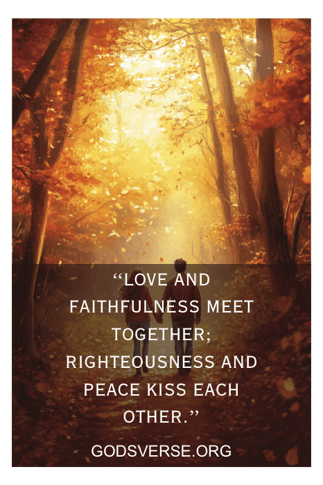 Em uma floresta outonal iluminada pelo sol, uma pessoa reflete sobre o amor e a fidelidade com uma citação do godsverse.org, inspirando-se em versículos bíblicos para casamentos.