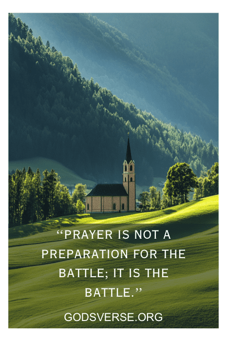 Enclavada en un verde valle con majestuosas montañas, esta iglesia se erige como un faro de paz. Con inspiradoras citas devocionales sobre la oración, invita a los visitantes a reflexionar y encontrar la tranquilidad. Para más información, visite la URL de nuestro sitio web.