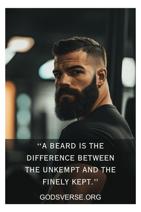 En un escenario poco iluminado, un hombre con barba contempla la sabidurÃa de las citas de hombres barbudos: "La barba es la diferencia entre lo desaliñado y lo bien cuidado.