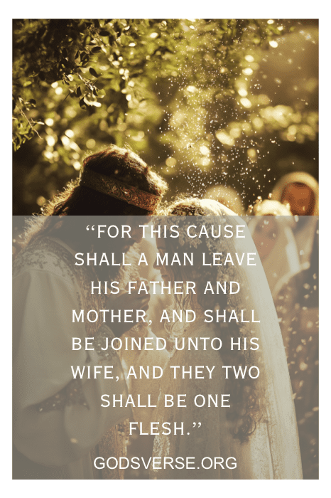 Una pareja vestida de novia se encuentra bajo un árbol, con la luz del sol filtrándose entre las hojas, mientras un versículo bíblico sobre el amor y el matrimonio extraído de la Biblia King James se superpone a la escena.