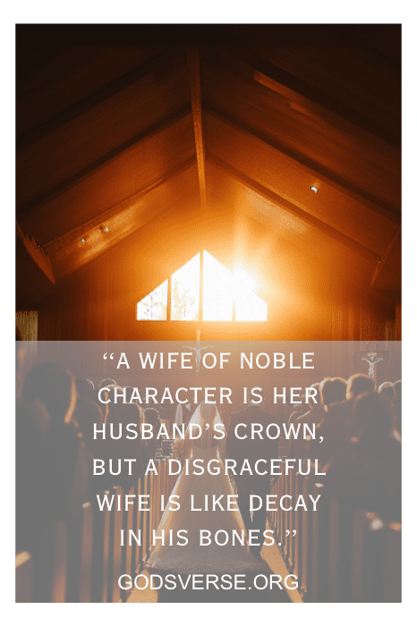 Interior de iglesia iluminado por el sol con una cita bíblica sobre una esposa: "Una esposa de carácter noble..." de GodsVerse.org.