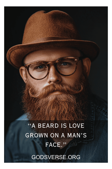 Hombre con barba con gafas y sombrero, compartiendo citas de hombres con barba de godsverse.org.