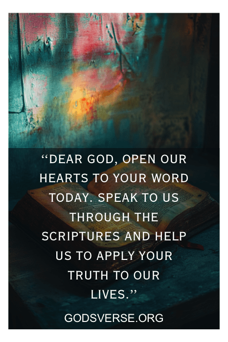 Uma Bíblia aberta com uma pintura abstrata e um texto: "Querido Deus, abra nossos corações para a Sua palavra hoje. Fale conosco..." na parte inferior. Perfeito para as Orações Dominicais da Igreja, esse visual inspirador convida a uma conexão mais profunda com a fé.