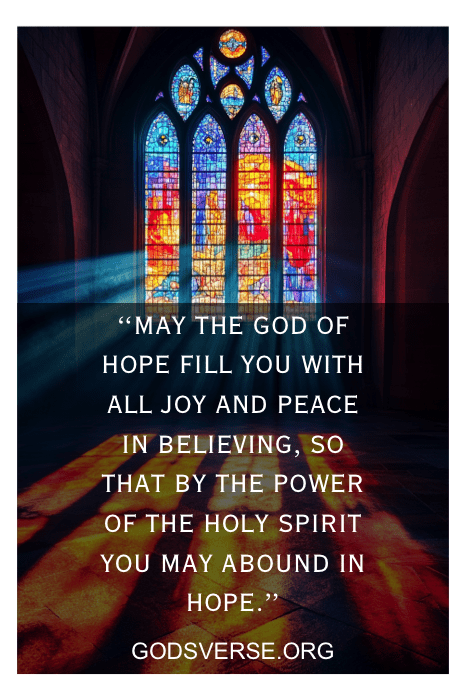 Um vitral com uma citação inspiradora sobre esperança e paz, inspirado em um versículo da Bíblia Keep Going (Continue) no site godsverse.org.