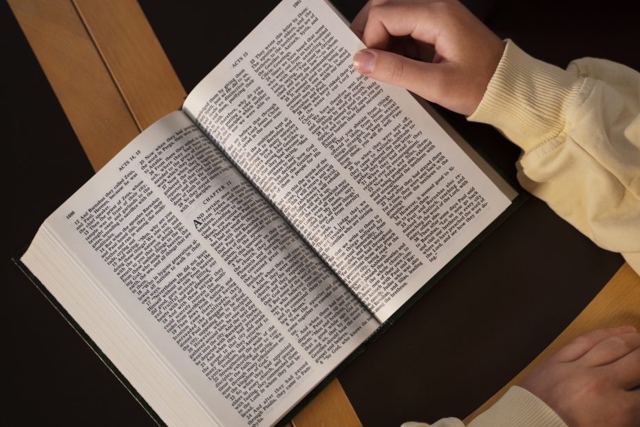 What are the 73 Books in the Bible?